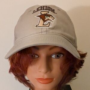 Under Armour Lehigh University Gray Cap (UNISEX)